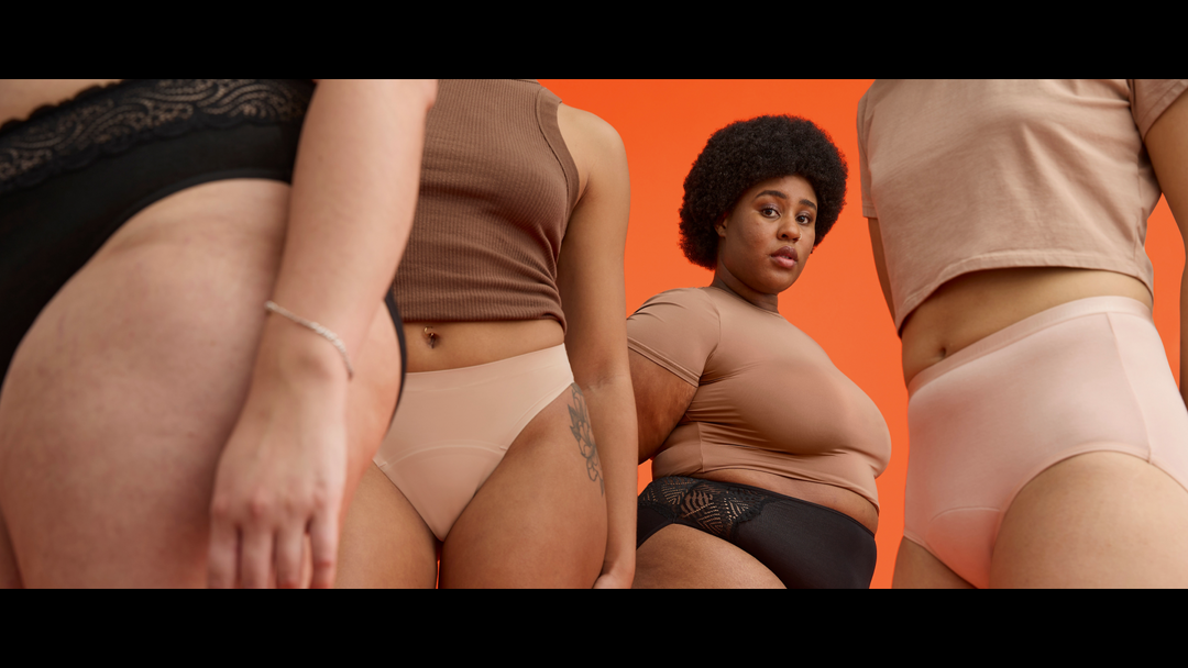 קבוצת נשים במגוון מידות גוף וצורות לובשות תחתוני מודיבודי – תמונה הממחישה שכל גוף הוא לגיטימי וראוי לנוחות, תמיכה ואיכות, ללא קשר למודל היופי