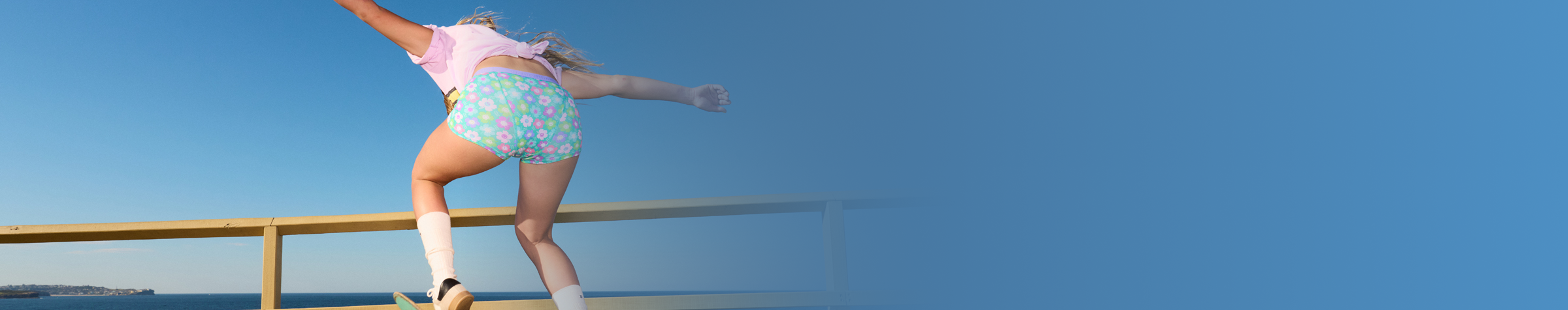 קולקציית סמיילי ומודיבודי - תחתונים בהדפסים שמחים וצבעוניים