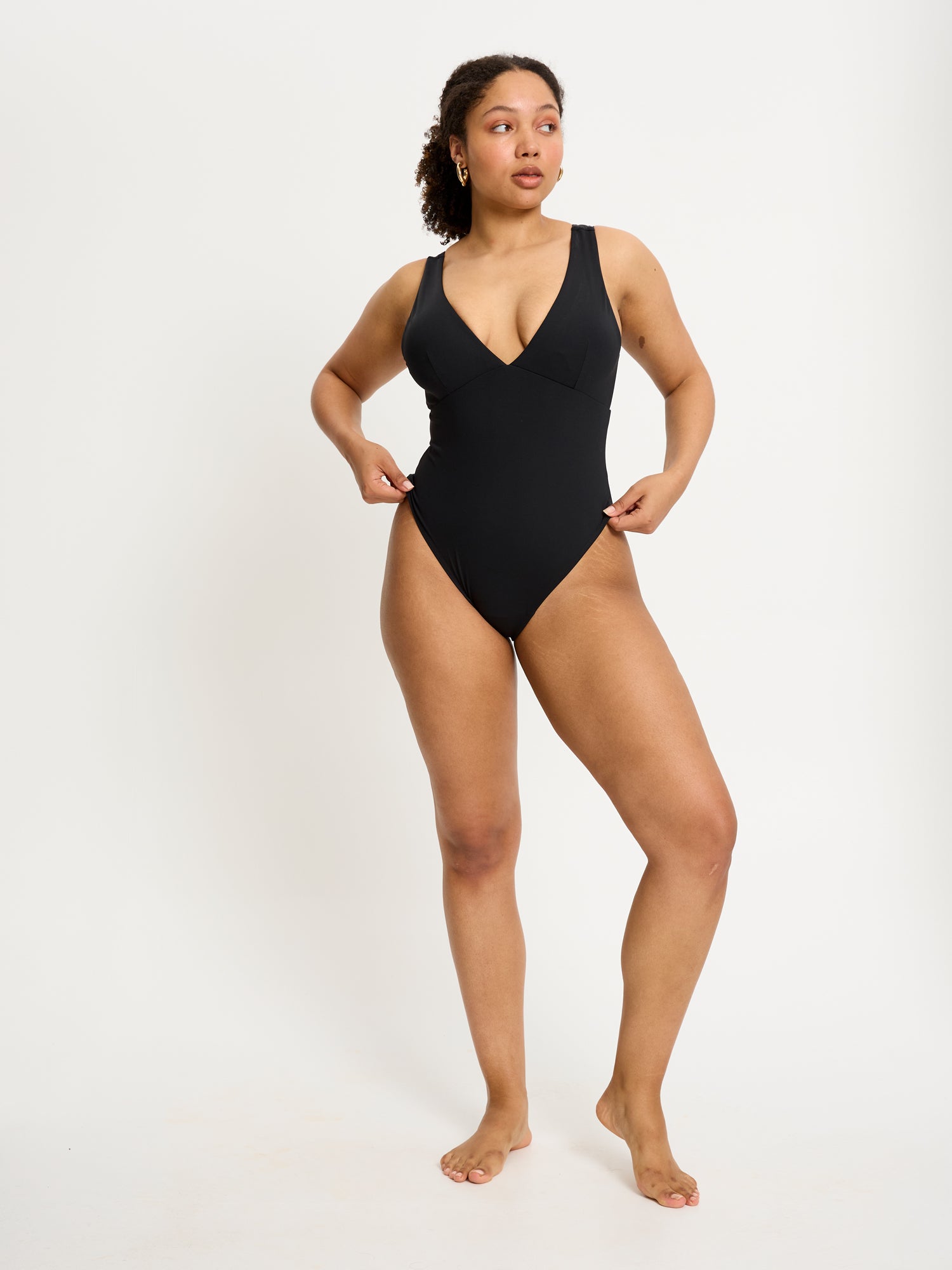 בגד ים שלם מחשוף וי