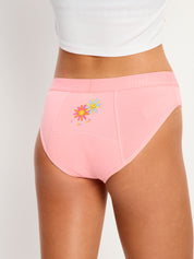 תחתונים למחזור לנערות דגם ביקיני עם הדפס SmileyWorld® צבעוני, מבט מאחור המציג את הגזרה המוכרת והאהובה, מידת הדוגמנית: 12-14