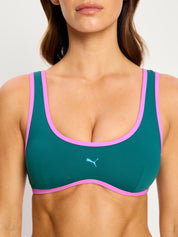 טופ בגד ים פומה X מודיבודי גזרת סקופ מבט מלפנים. מידת הדוגמנית: S