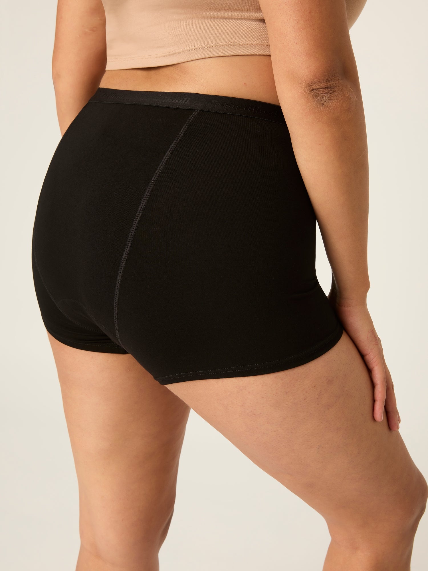 VEBSMHBLAW-MB_Vegan_Boyshort_MH_Black-7_model_Mays_16-XL.jpg